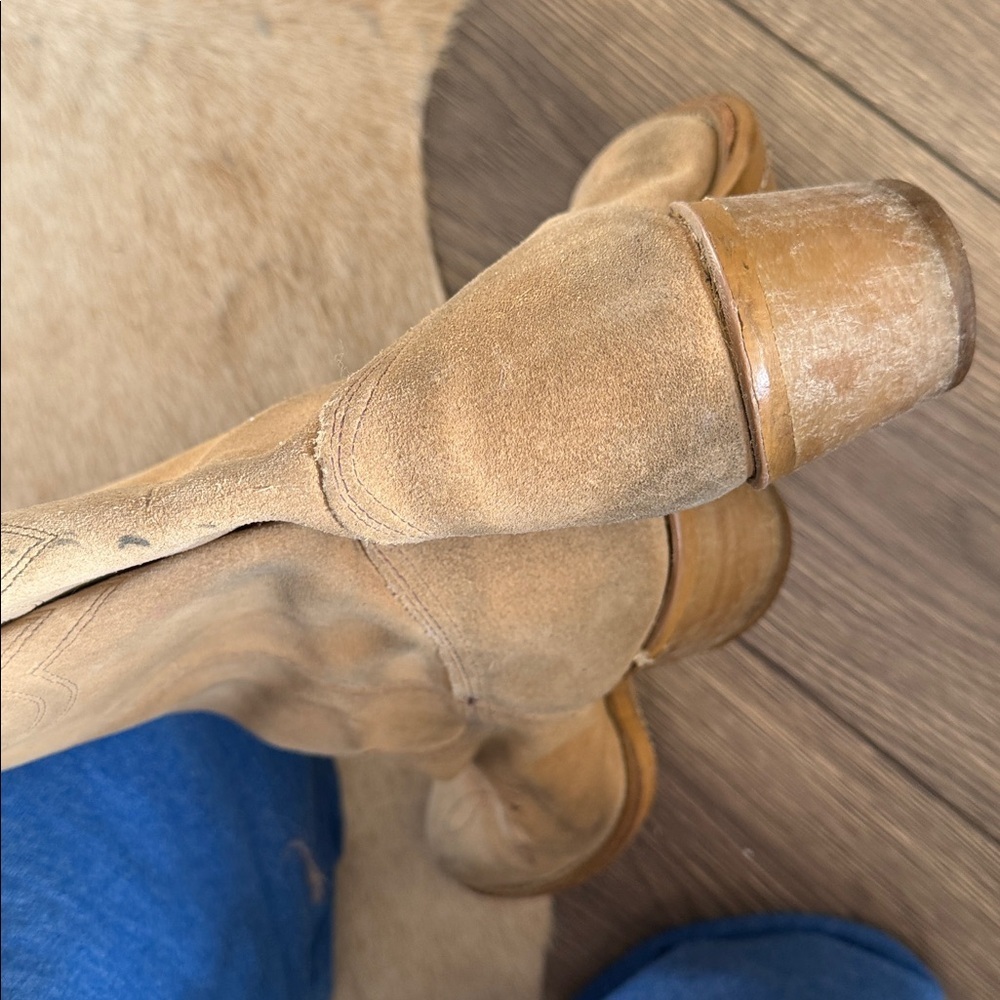 Tan Suede Western Boots authentic Texas made rustic and very comfortable - Picture 7 of 13